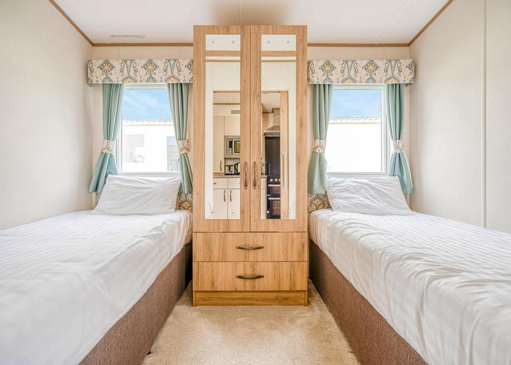 Meadow Lakes Holiday Park St Austell Zewnętrze zdjęcie